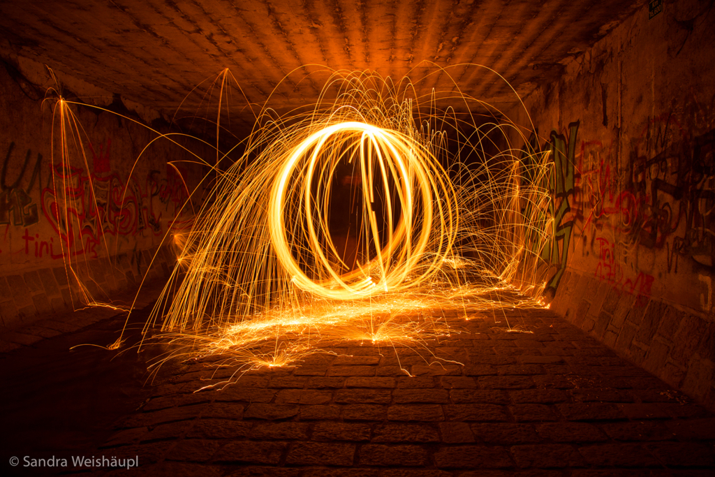 Lightpainting mit brennender Stahlwolle