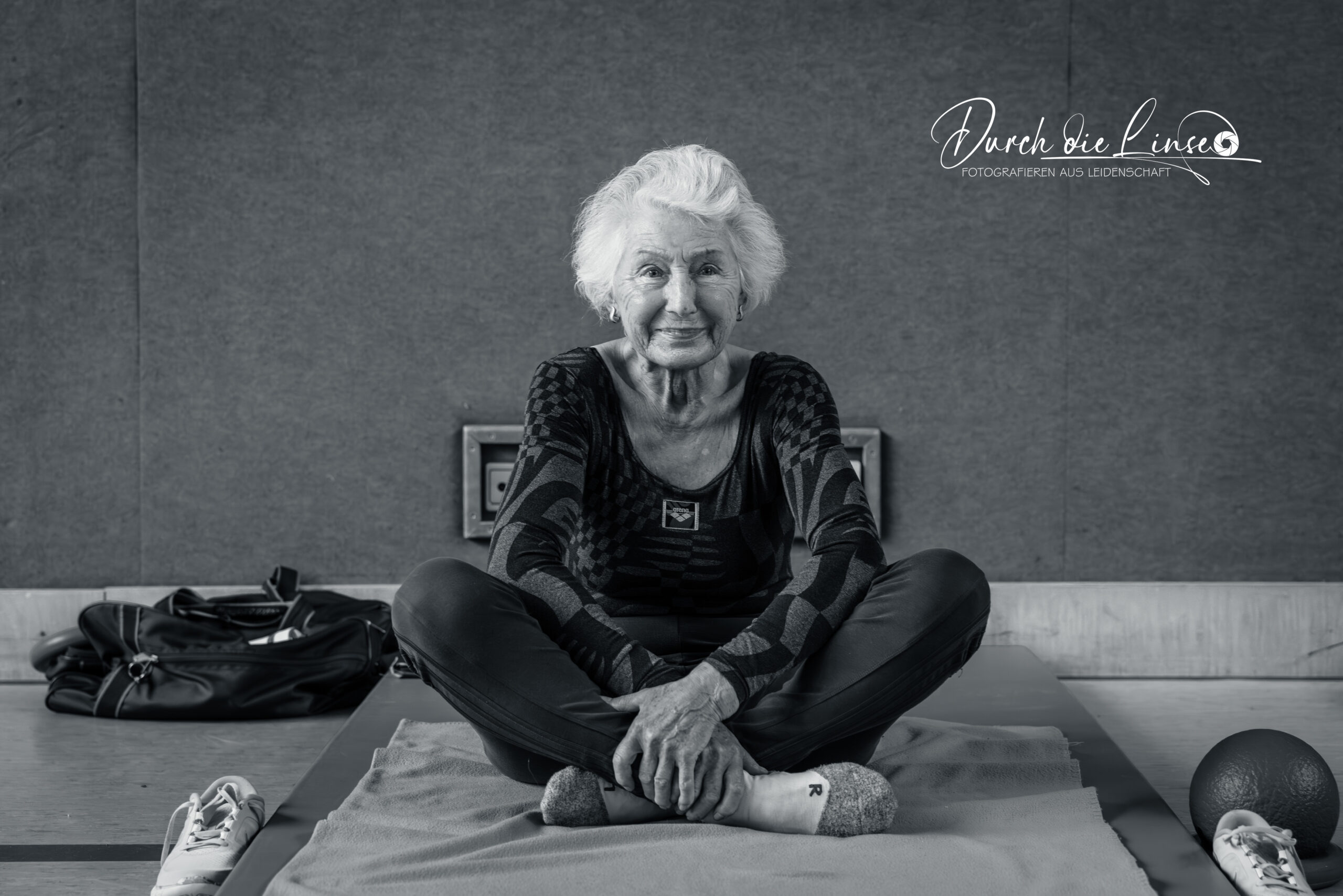 Forever Active, Maria turnt noch immer mit 82 vor der Gruppe